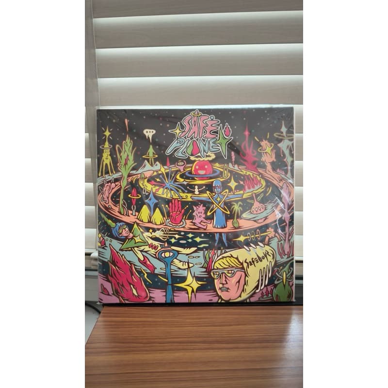 แผ่นเสียง Safe Planet ปั้ม 2